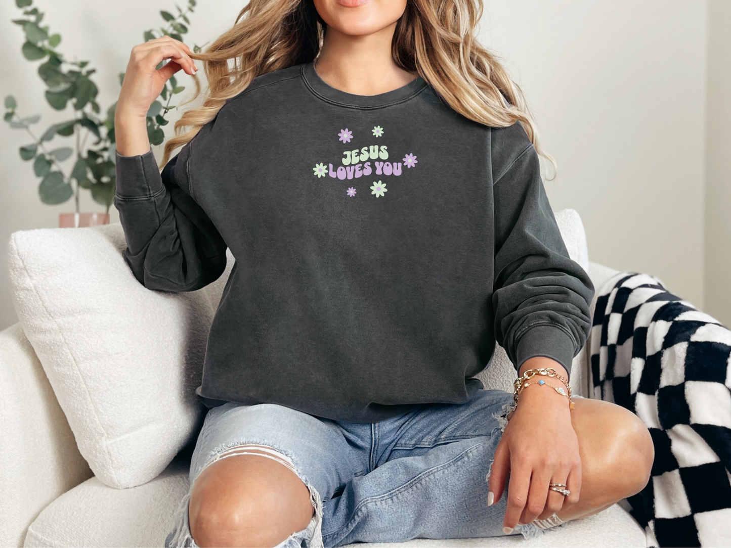 Jesus Loves You Crew - Online Exclusive